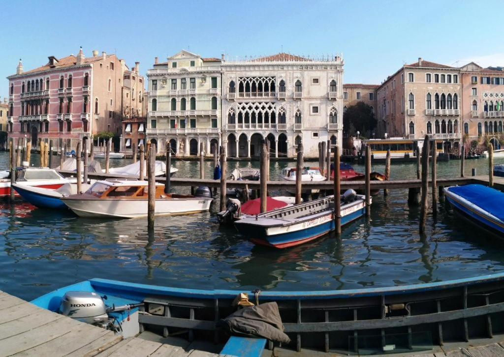 Piccola Dimora In Palazzo Storico Appartement Venetië Buitenkant foto