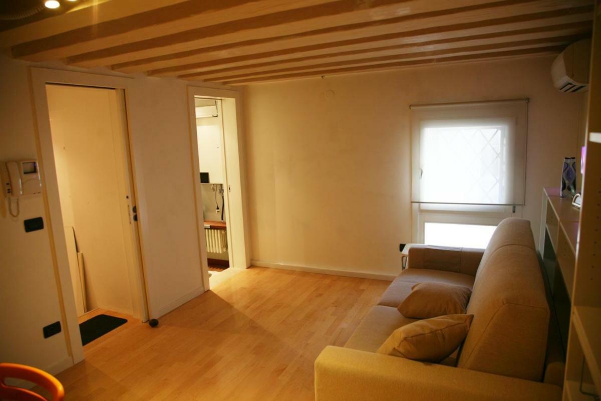 Piccola Dimora In Palazzo Storico Appartement Venetië Buitenkant foto